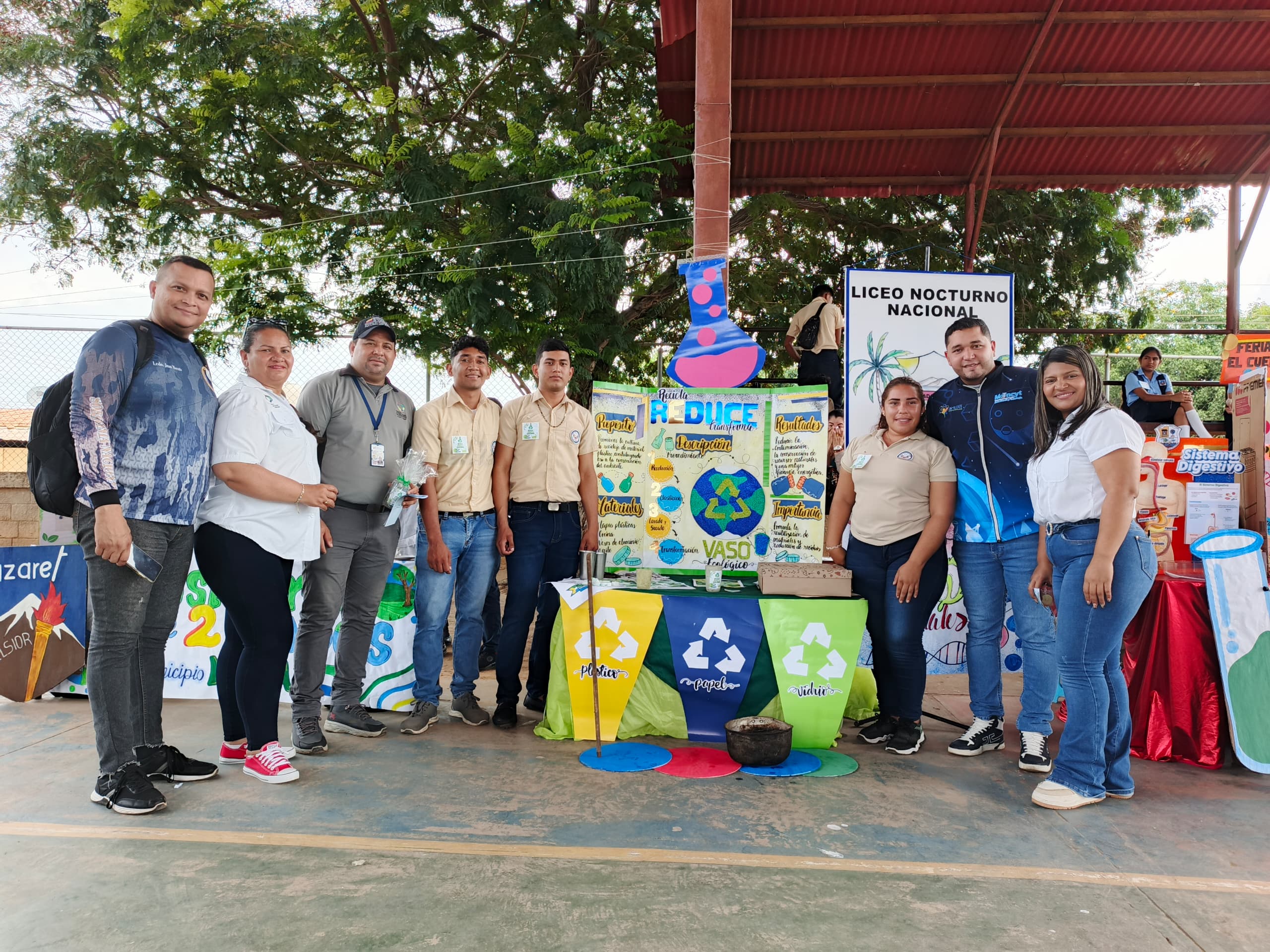 La creatividad y el ingenio juvenil fueron los protagonistas de la Feria de Ciencias Municipal 2025