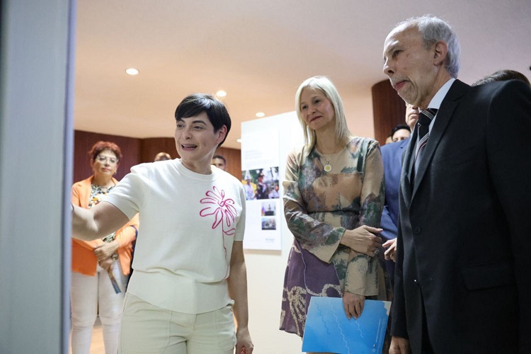 Inauguración de la exposición dedicada al Dr. Humberto Fernández-Morán, el brillante científico ucevista