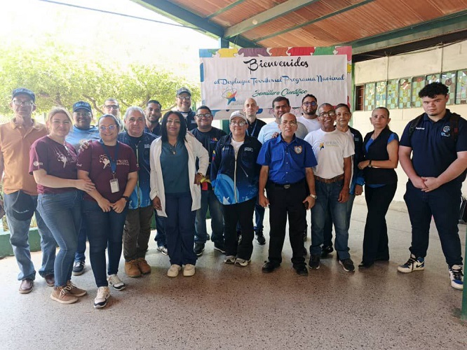 Más de 270 jóvenes se sumergen en la ciencia en Zulia