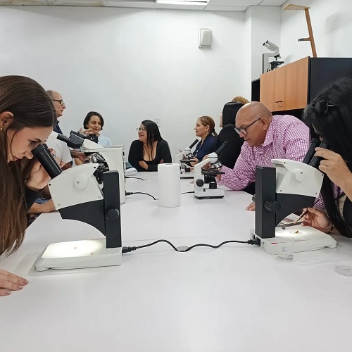 Taller especializado de Microscopía: continuamos avanzando en el desarrollo científico regional